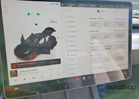 2024 Tesla Model Y z USA, uszkodzony, nr VIN 7SAYGDEE2RA309316